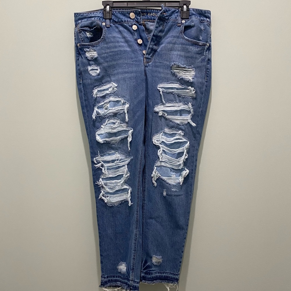 womens size 12 american eagle patched jeans
